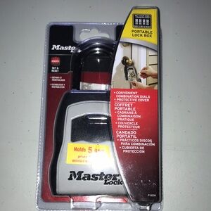 Master Lock Portable Combination Lock Box New in box